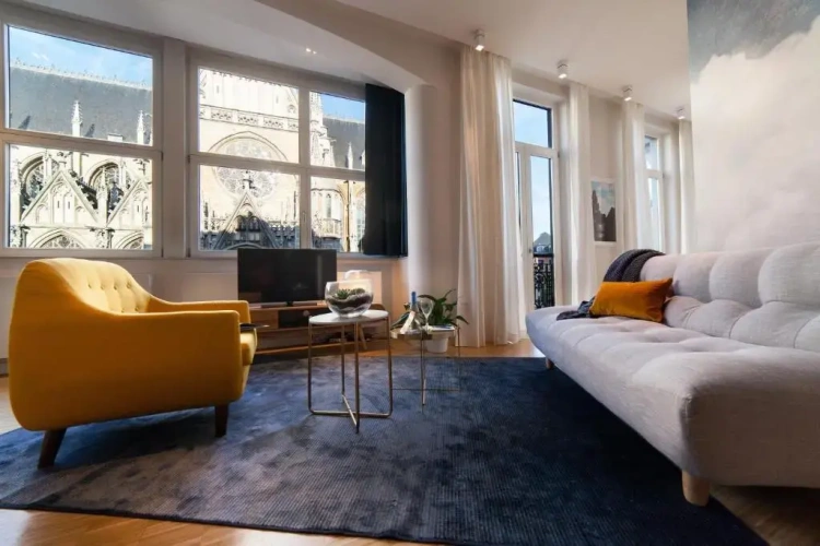 Deluxe Apartment