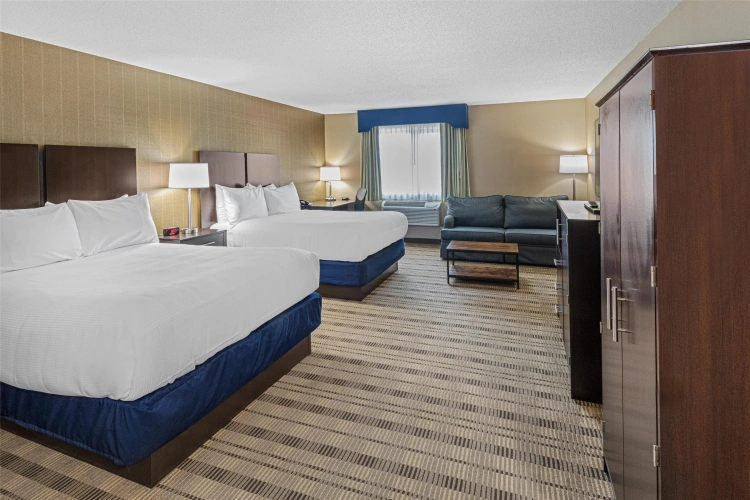 Quadruple Suite