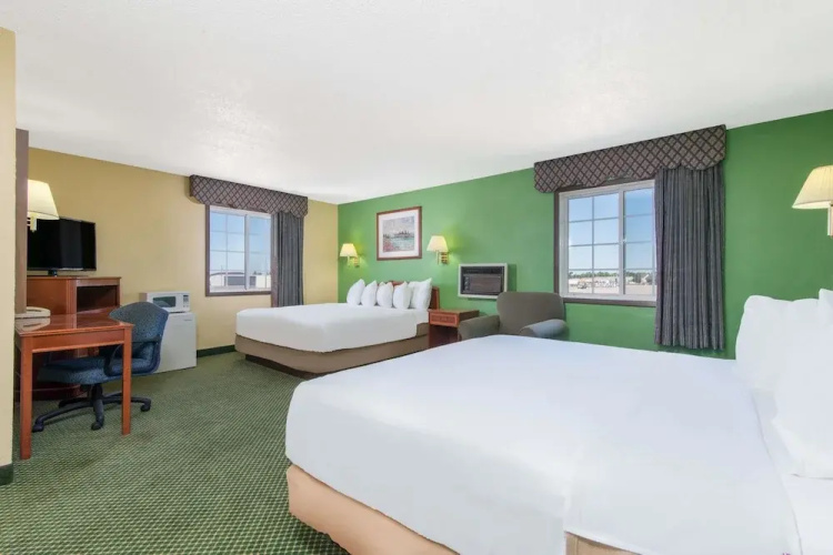 Days Inn by Wyndham Great Bend