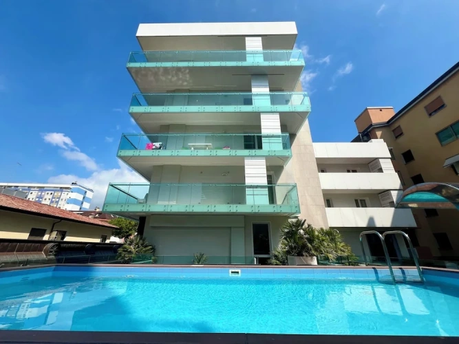 2 Bedrooms Apartment with balcony