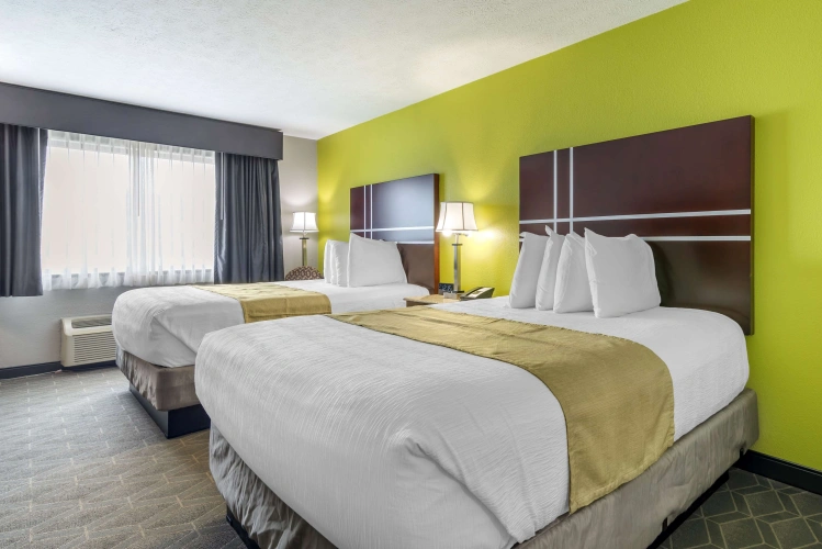 Standard Quadruple room