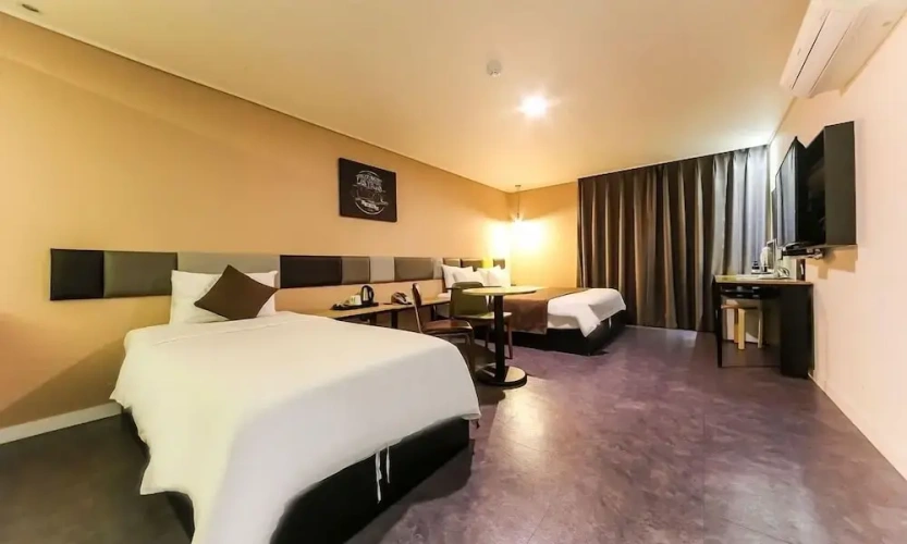 Premium Twin room