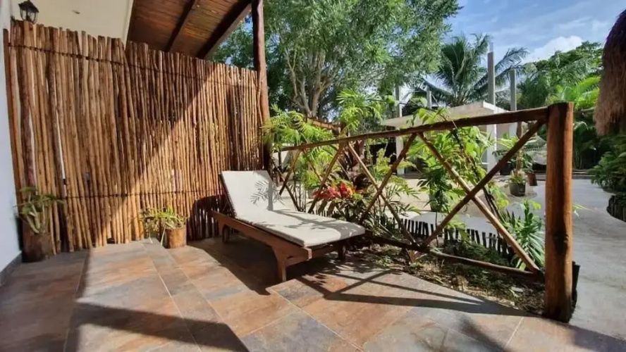 Hotel Cedro Rojo