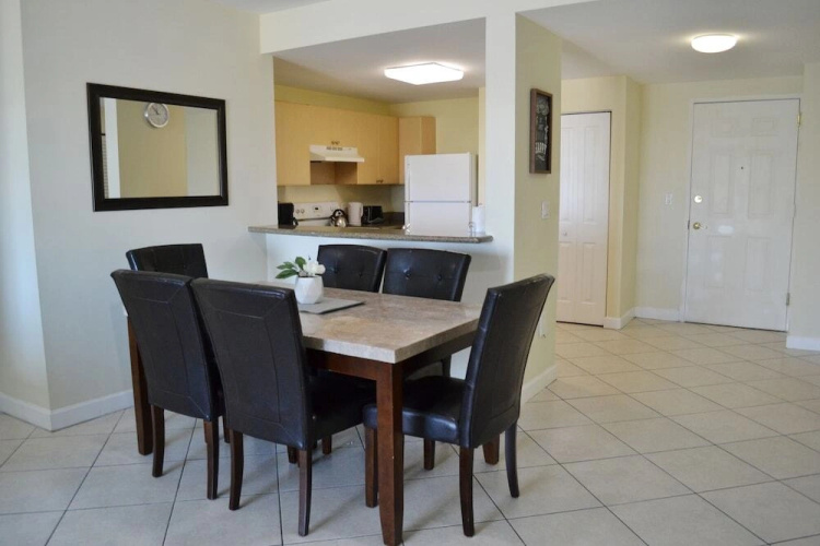Apartments At Shamrock Gables