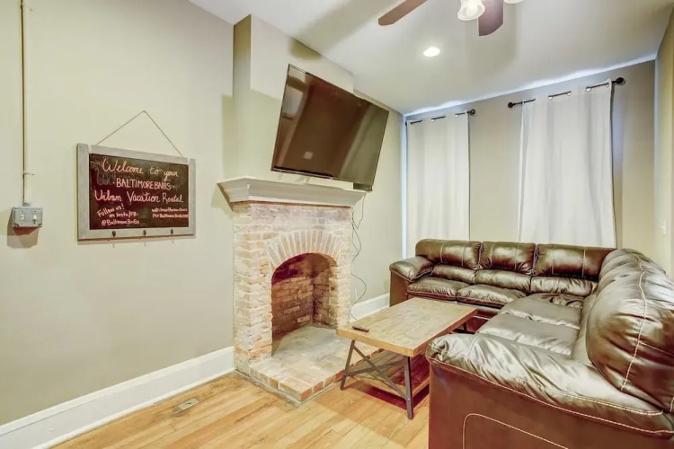 Authentic City Home Steps From Harbor Waterfront
