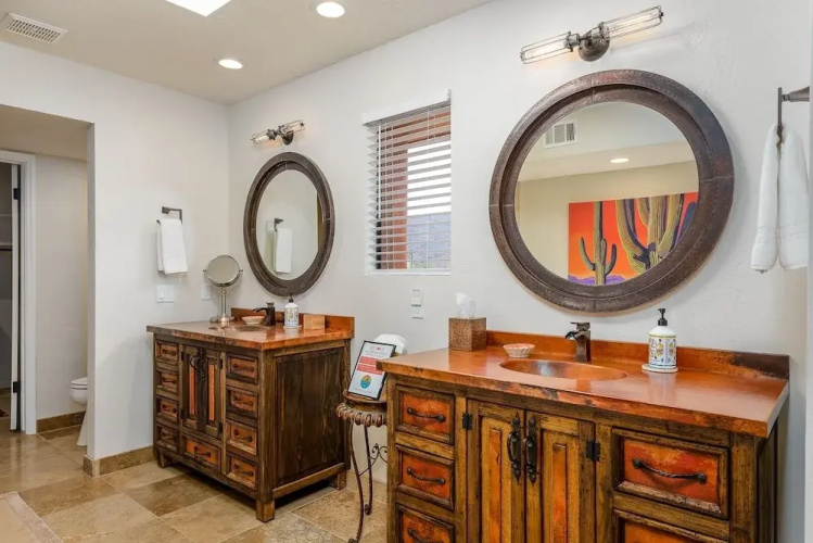 Full Circle Ranch 6 Bedroom Home