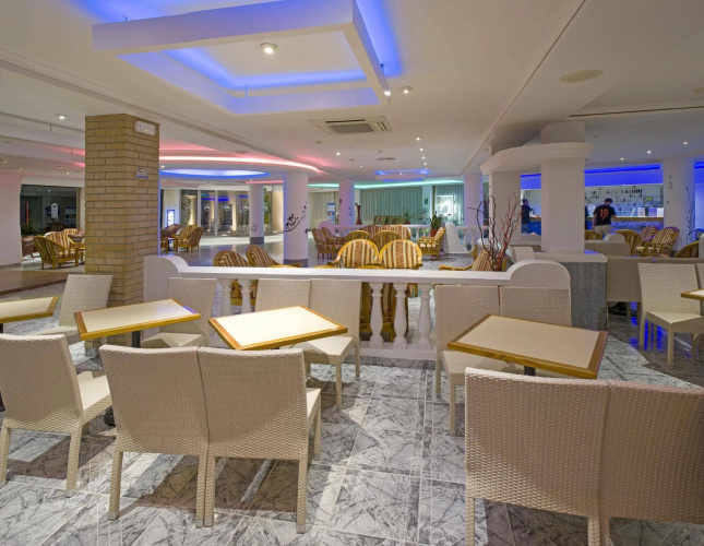 Invisa Hotel Es Pla - Adults Only photo 34