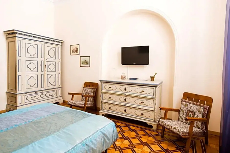 Bed  Breakfast Meucci
