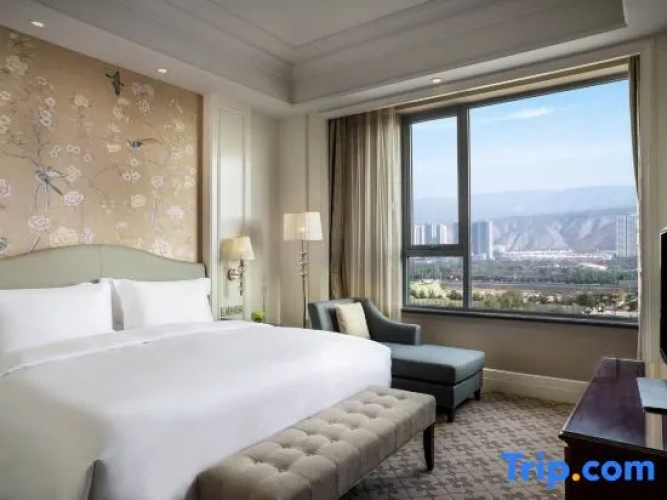 2 Bedrooms Deluxe Apartment