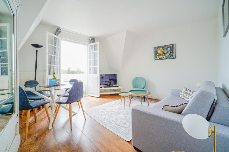 1 Bedroom Double Apartment with garden view