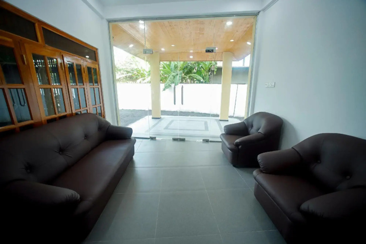 Cedar by OYO Rooms