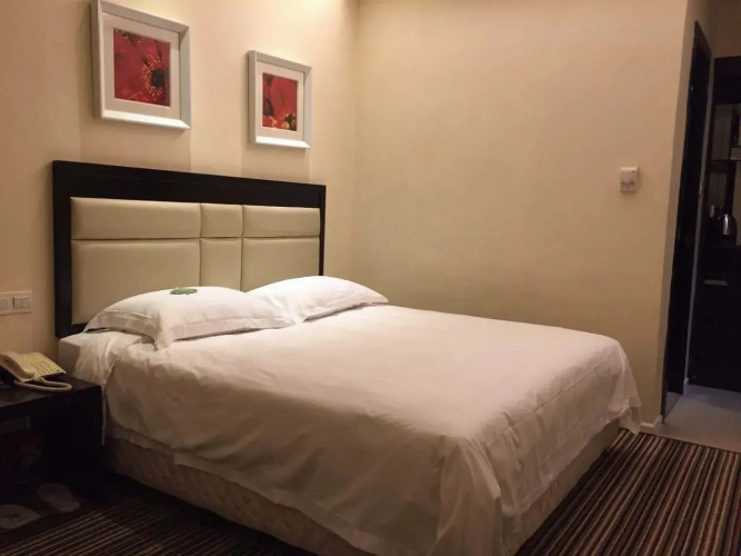Sky Line Hotel