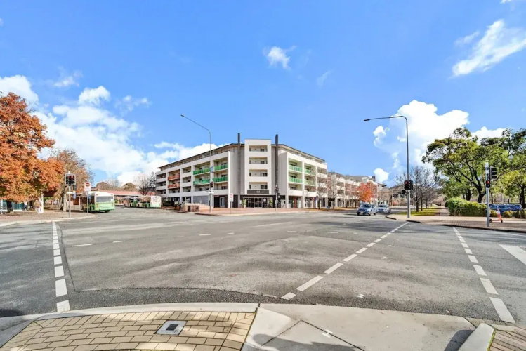 Comfy Lakeside 1-bed With Secure Parking