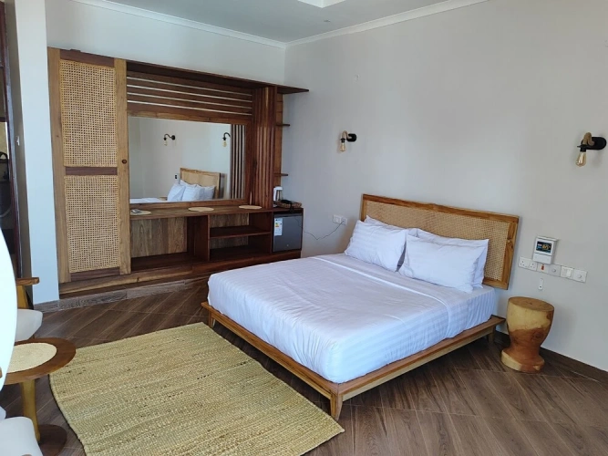 Economy room