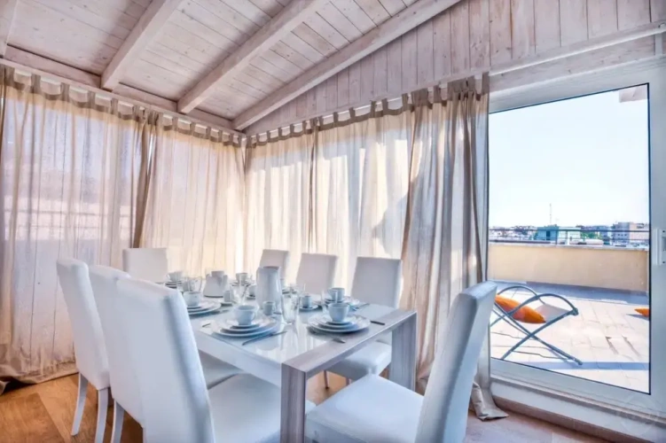 3 Bedrooms Apartment with city view