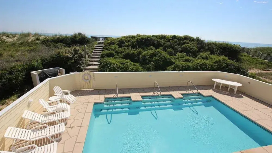Cabana Beach - 6 Br Home
