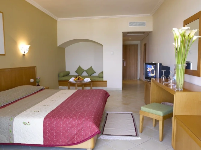 Standard Triple room with balcony and beachfront