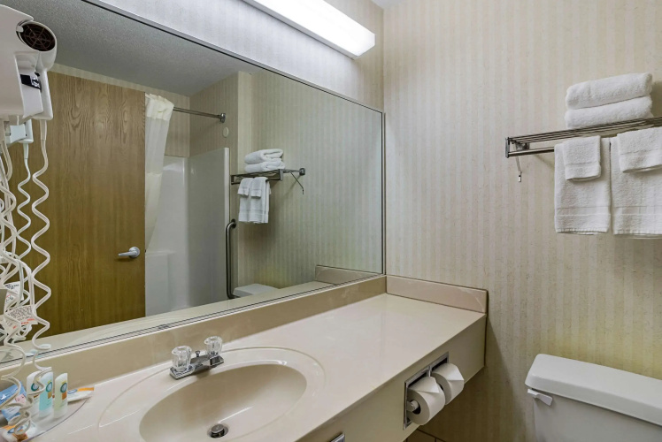 Econo Lodge Luverne I-90