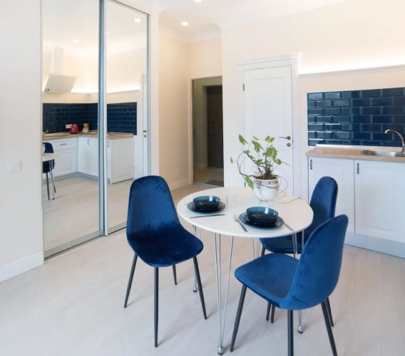 Deluxe Apartment