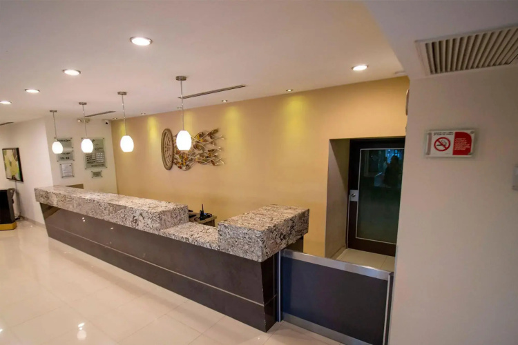 Araiza Palmira Hotel