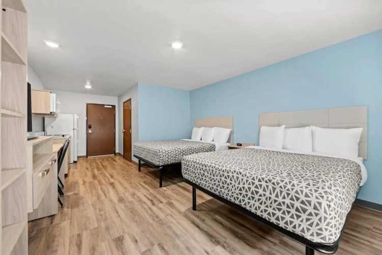 Quadruple Suite