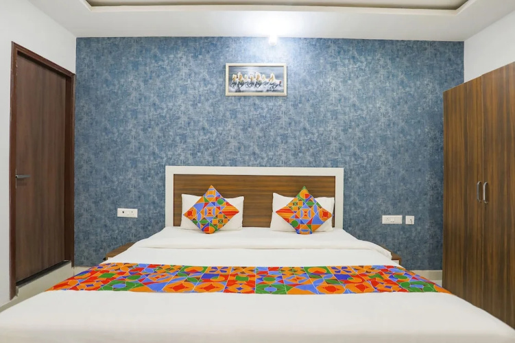 Fabexpress Vinayak Palace
