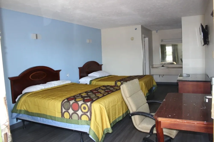 Standard Quadruple room