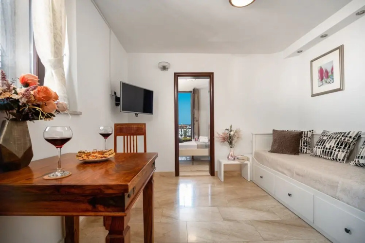 Luxury Apartment Perko