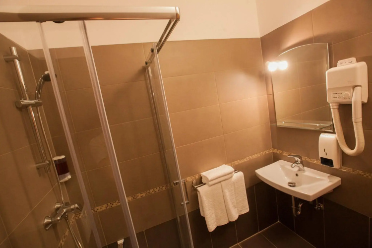Hotel Center