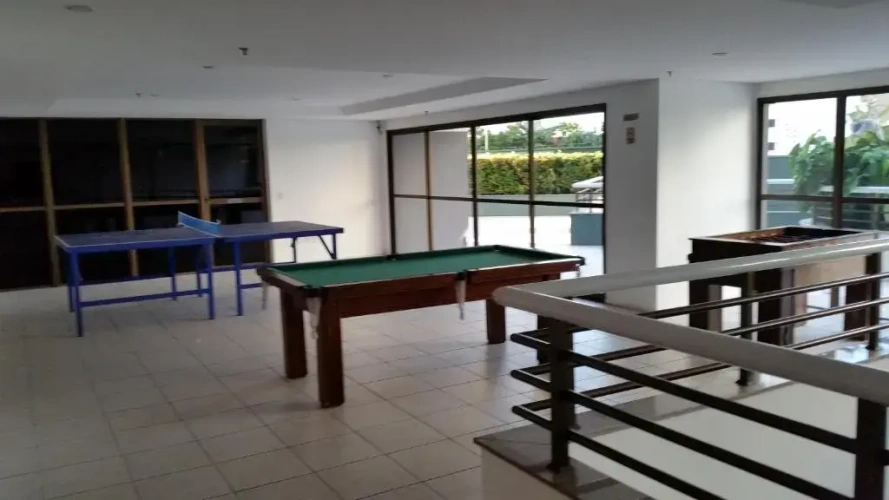 3 Bedrooms Apartment