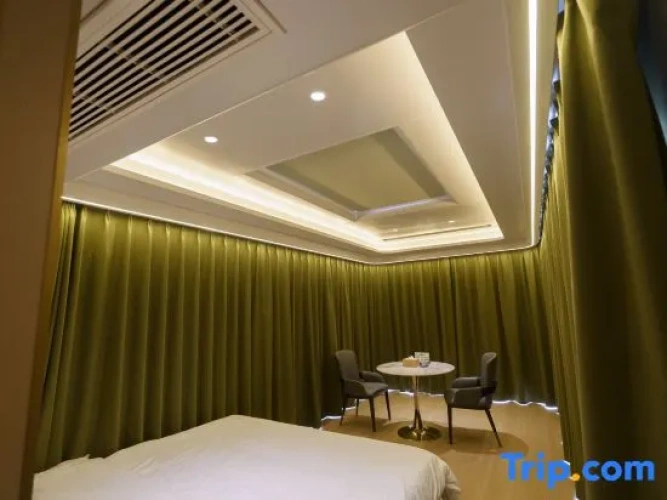 1 Bedroom Suite