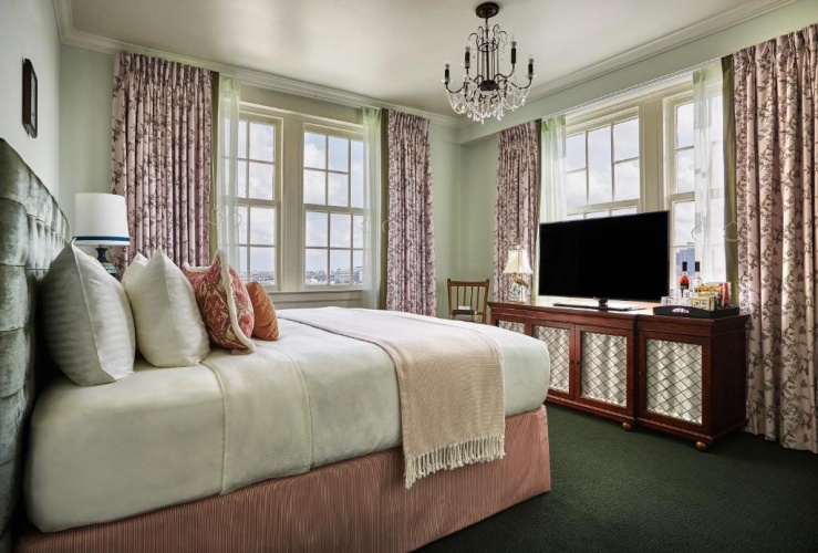 2 Bedrooms Suite