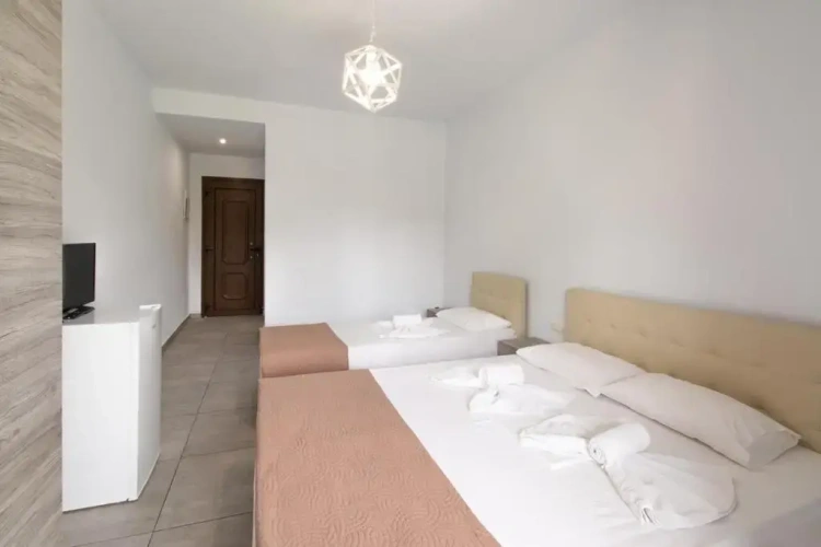 Standard Single room with pool view