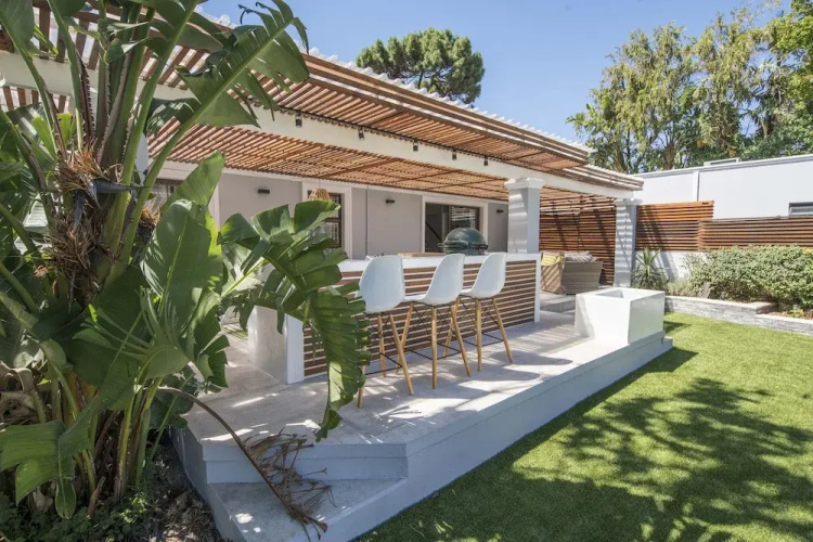 Three-bedroom-holiday-home! Living Area With Open-plan Kitchen. Big Veranda!