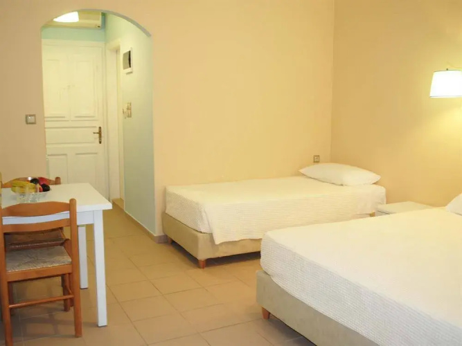 Apollonia Hotel