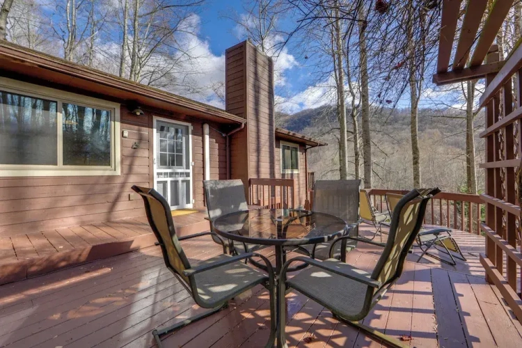3 Bedrooms Cottage