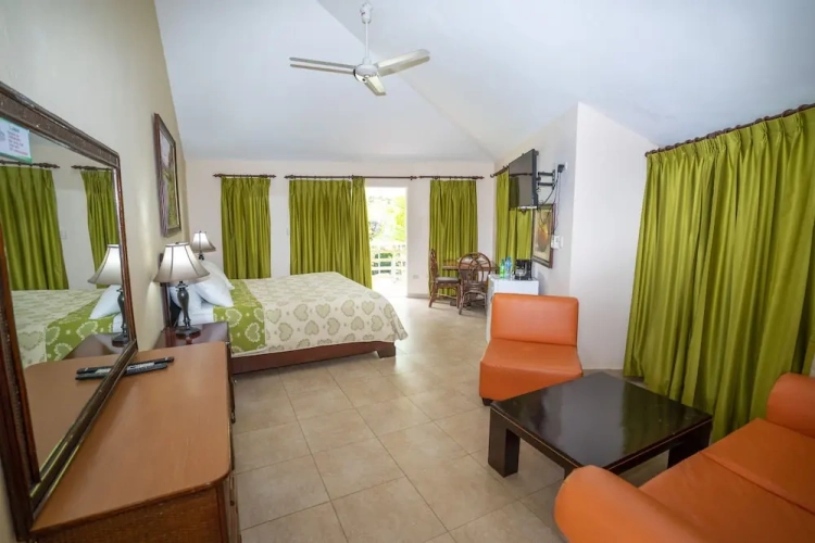 Suite with balcony