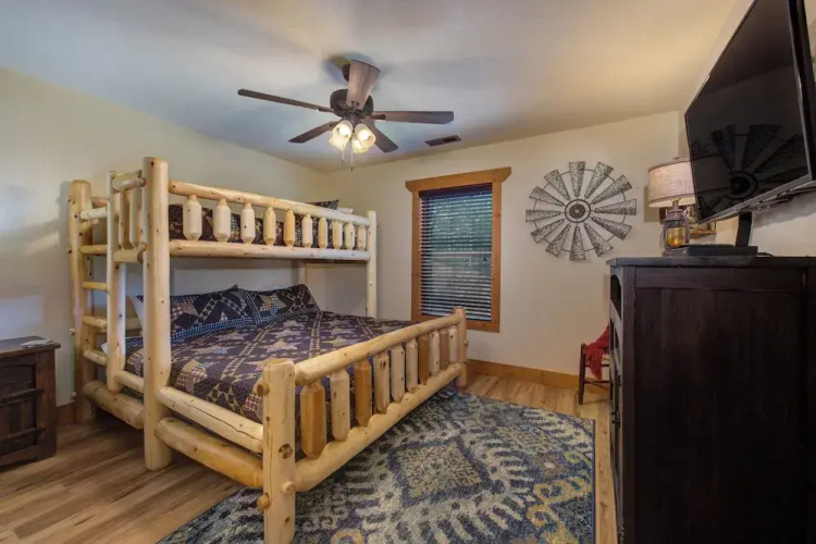 Luna Bear Lodge