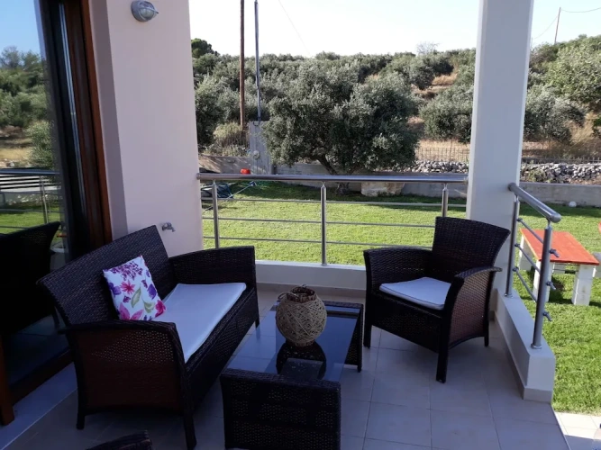 3 Bedrooms Villa