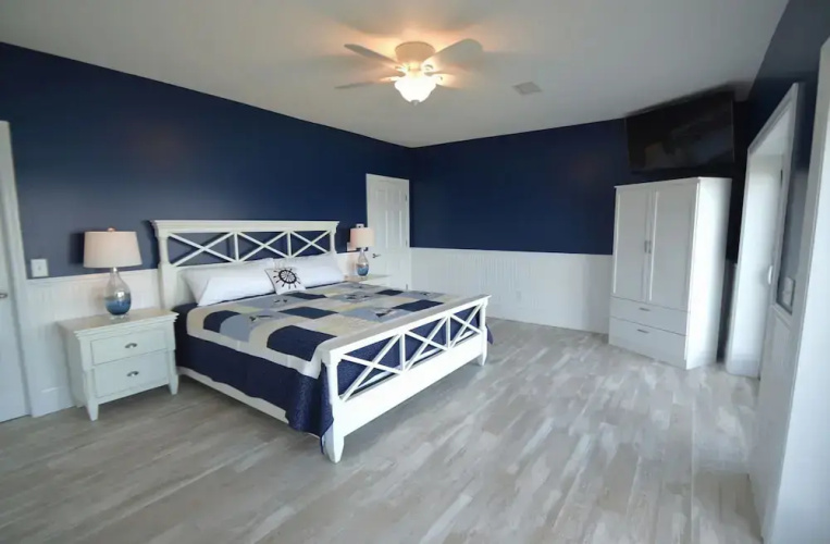 Waters Edge B&B Resort