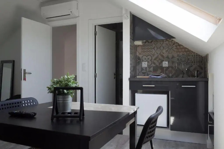 Lisbon Beach Apartments 6