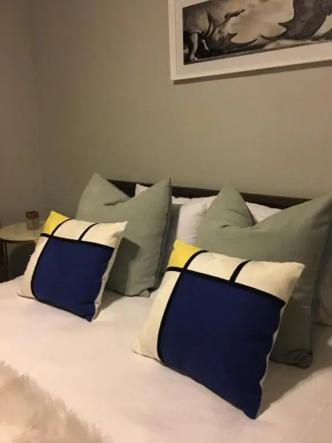 Luxury on 1b Patricia