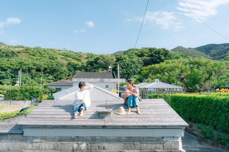 Denpaku Beach View Roof (Kakeromajima)