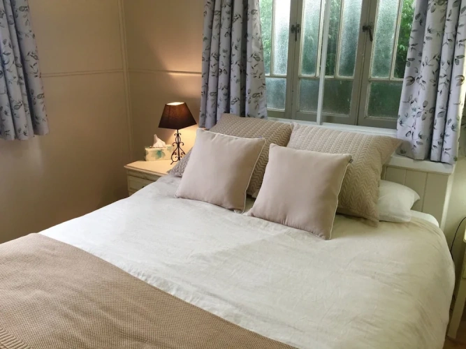 2 Bedrooms Cottage