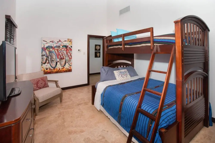 Pristine Bay Villa 1304 with large pool - 3 bedroom 3 Condo by RedAwning