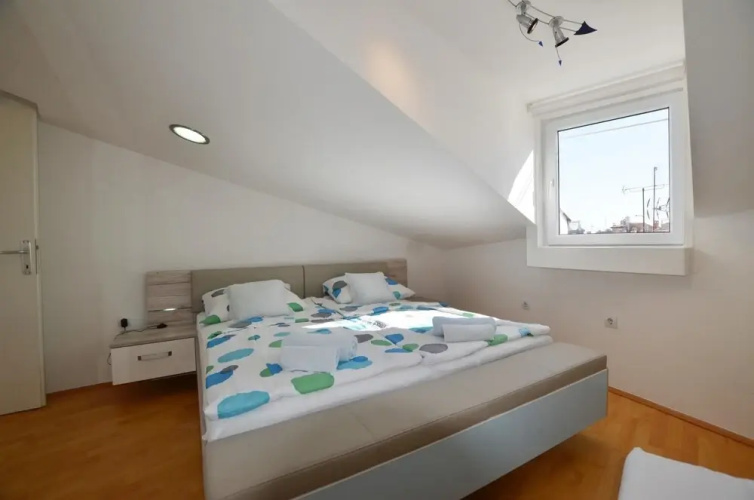 One Bedroom Apartment