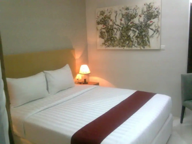 Deluxe Double room with city view