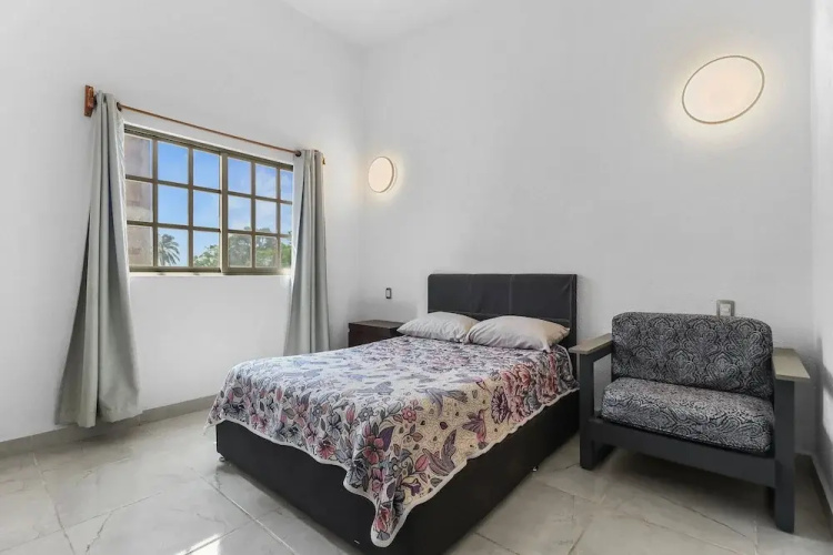 Luxury 4BR Villa with Pool