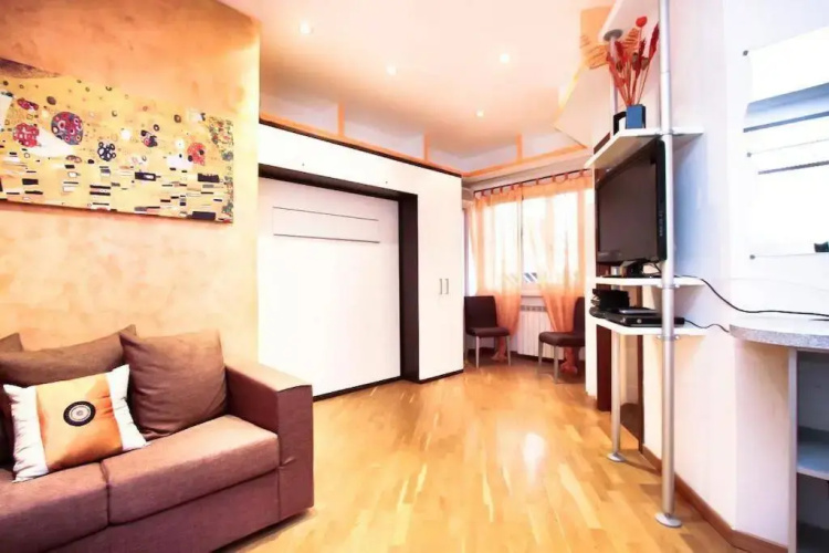 Petite Home in Rome