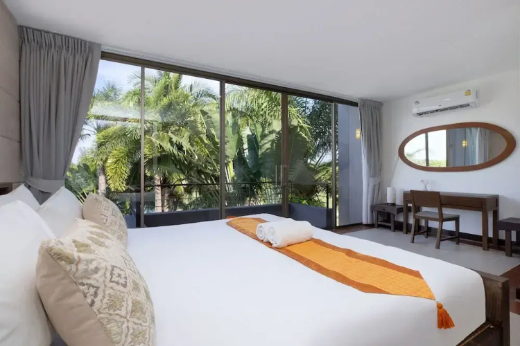 Private 3BR Pool Access Villa Argent 10